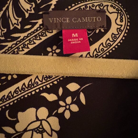 NWT Vince Camuto Black Floral Bell Sleeve Blouse Size M - Picture 4 of 12